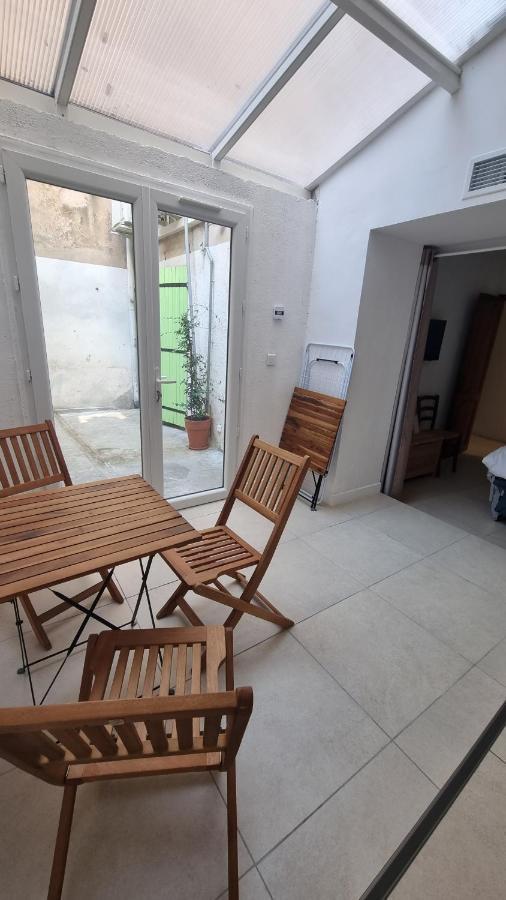 Appartement Calme Centre Ville A 80M Des Halles Narbonne Luaran gambar