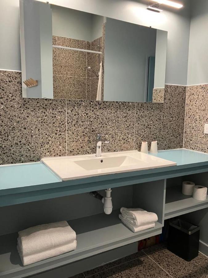 Appartement Calme Centre Ville A 80M Des Halles Narbonne Luaran gambar